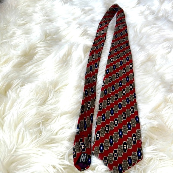 Classic Geoffrey Beene New York 100%silk - Picture 1 of 3